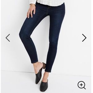 Maternity Side-Panel Skinny Jeans in Larkspur Wash